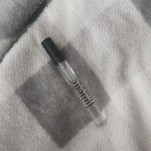 Juliette has a gun not a perfume superdose